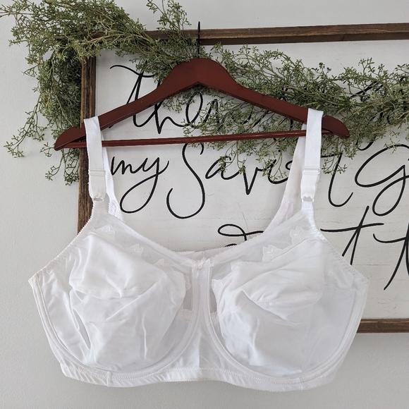 Bali Intimates & Sleepwear Bali Flower Underwire Bra 46ddd Poshmark